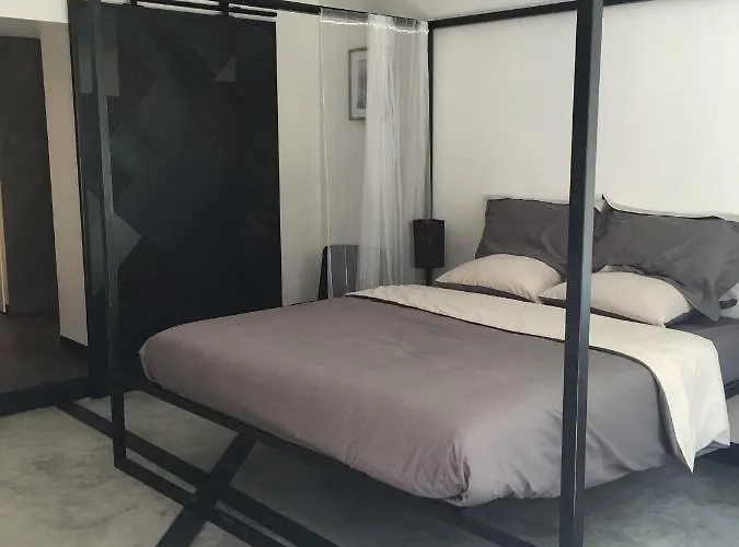 Bed & Breakfast La Datcha Delicatessen Tulette